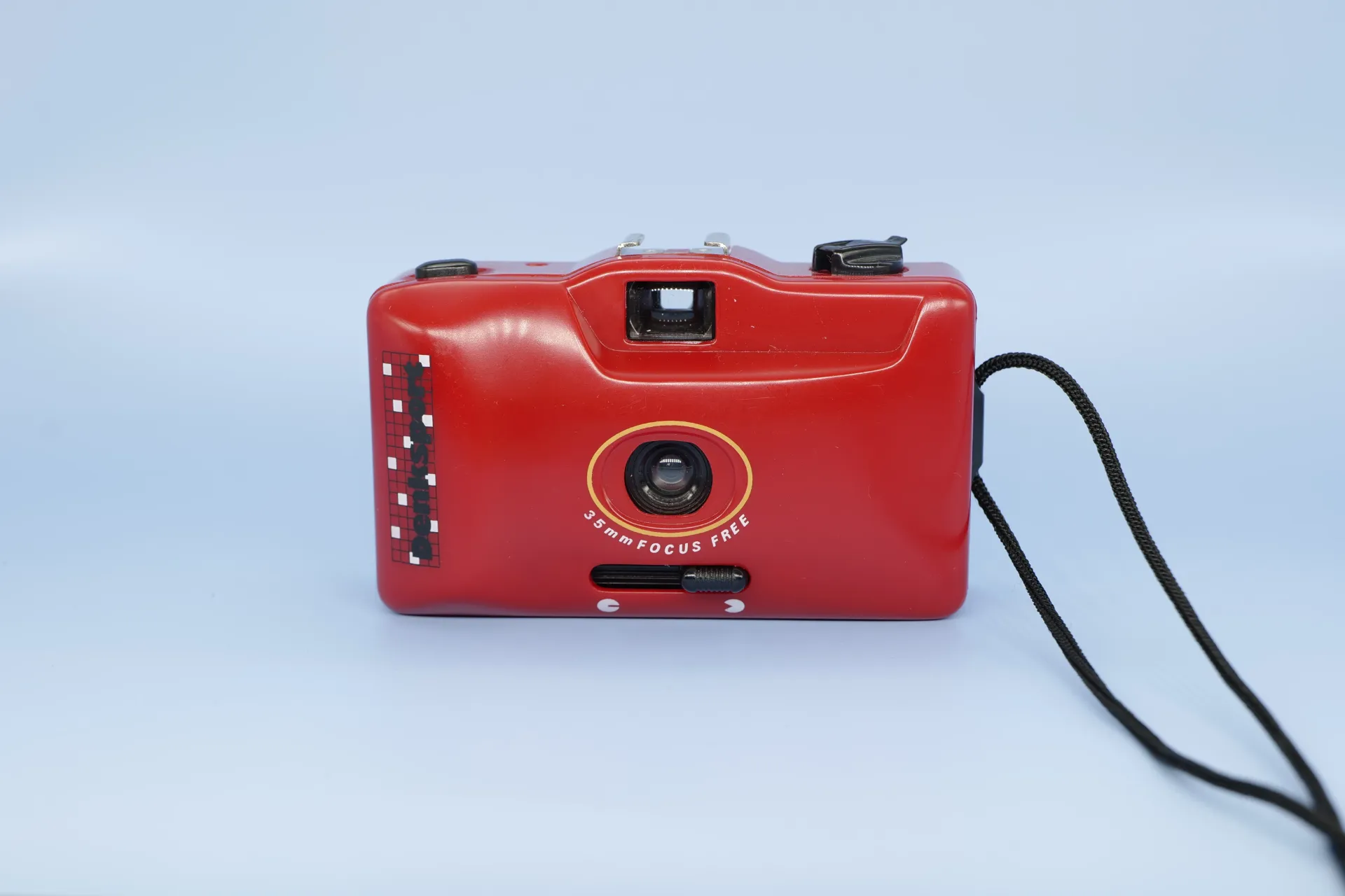 [SDC06040101020002] Cámara Denksport Point & Shoot Roja