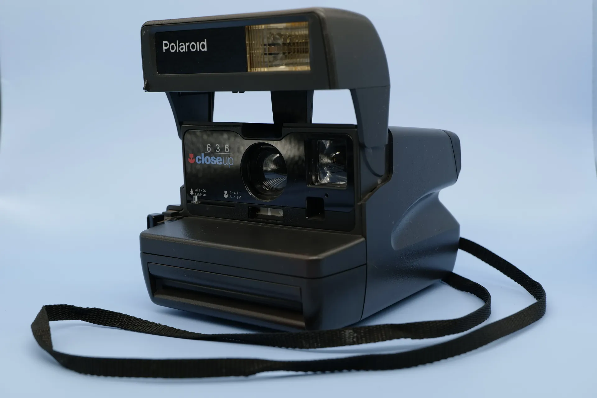 Cámara Polaroid 636 Closeup